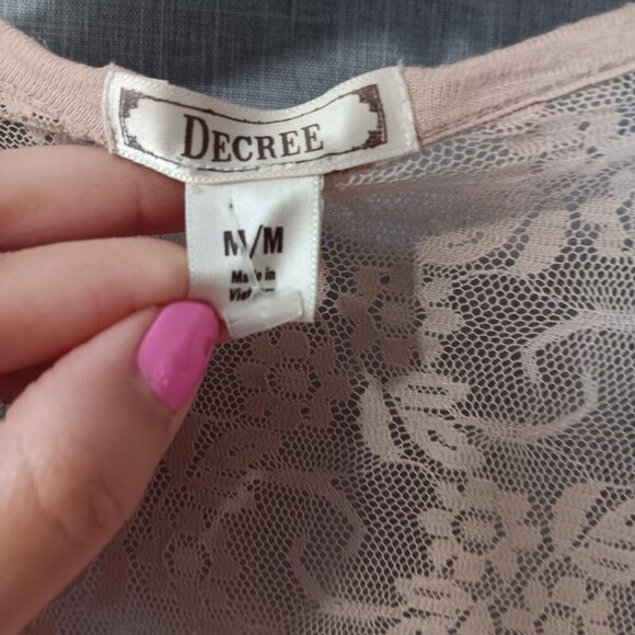 Decree Womens Cardigan Shrug Top Size Medium Casual Boho Beige Lace Button fairy - Picture 4 of 5